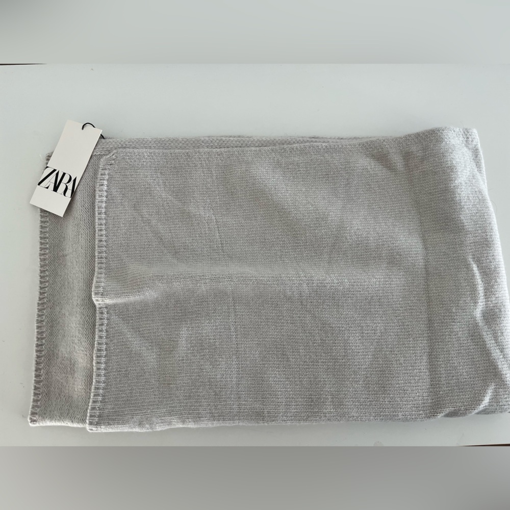NWT - Zara Light Gray / Blue Knit Wrap